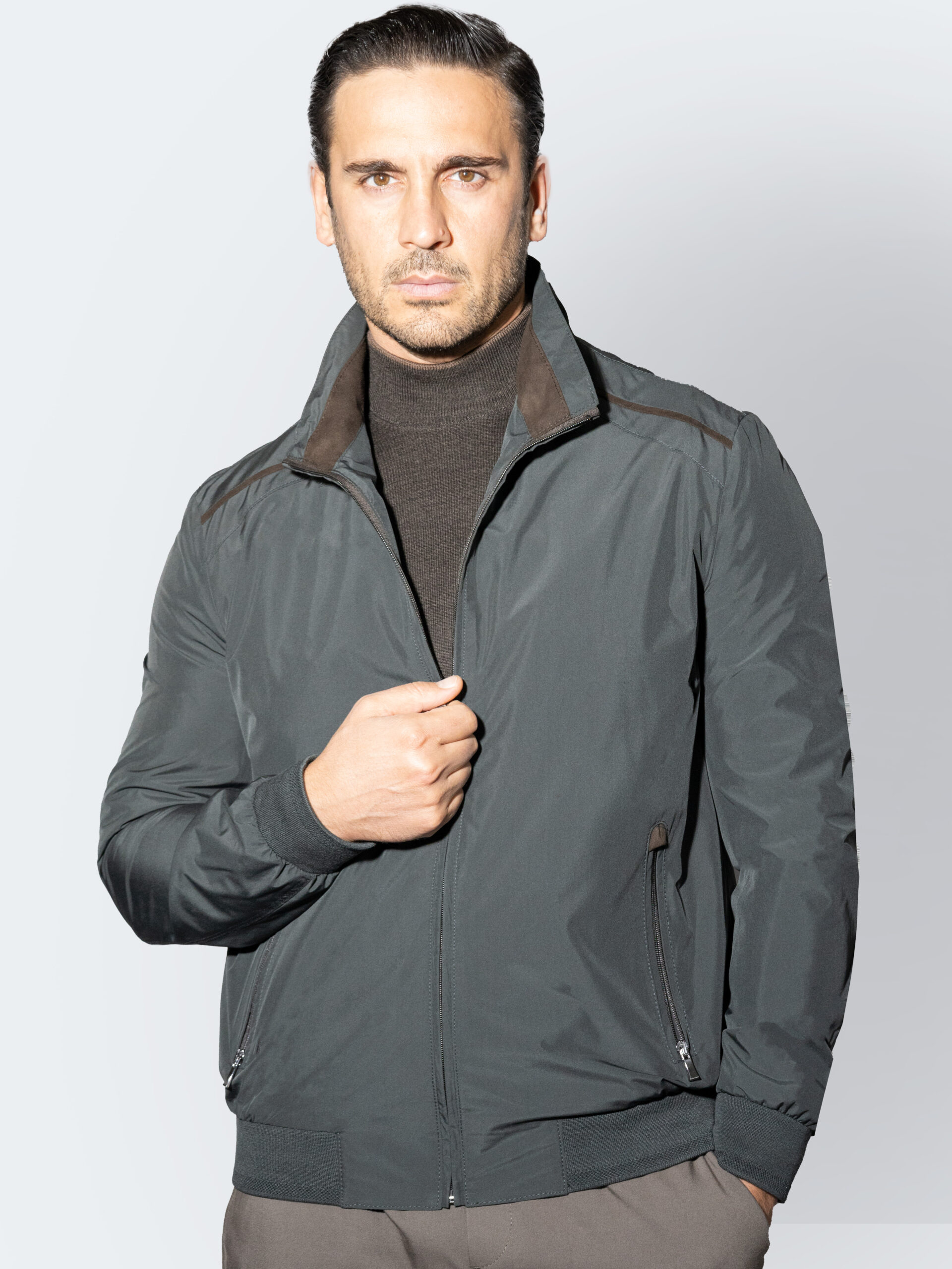 WATERPROOF-LIGHT-JACKET-olv2-1-scaled-1-3