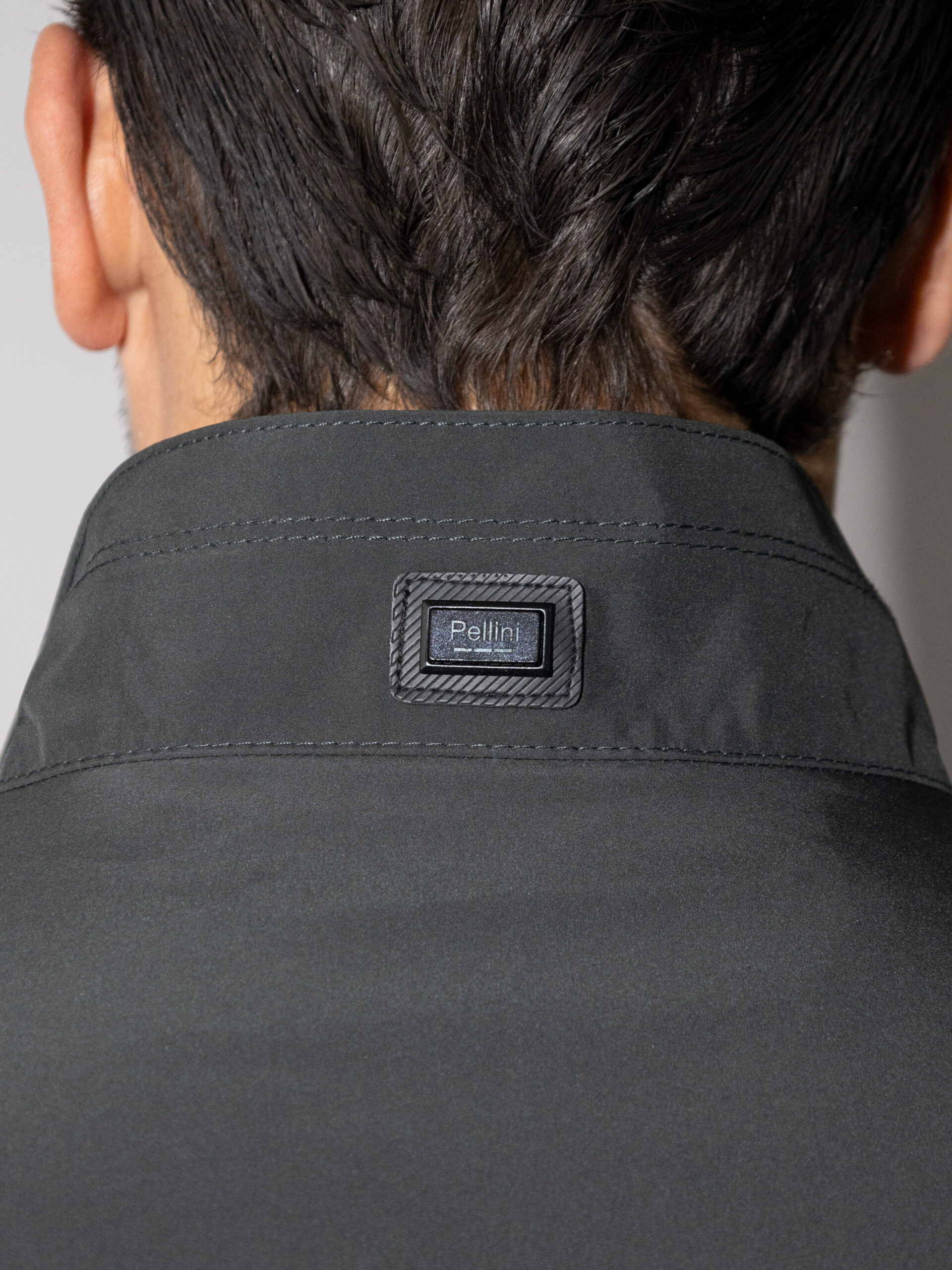 WATERPROOF-LIGHT-JACKET-olv7-scaled-1-3